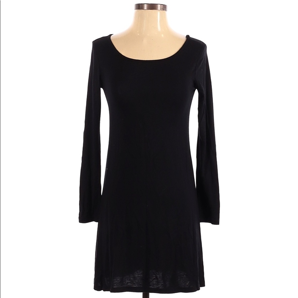 Heart Hips Size Small Black Long Sleeve Dress